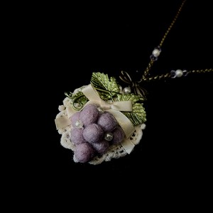 Grape Estate Classic Lolita Necklace by Alice Girl (AGL80C)
